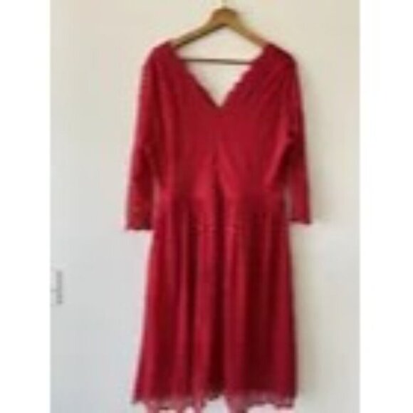 Lane Bryant 18 Red Lace Surplice Sheath Dress 3/4 Sleeves Plus V-Neck Elegant - Picture 11 of 11